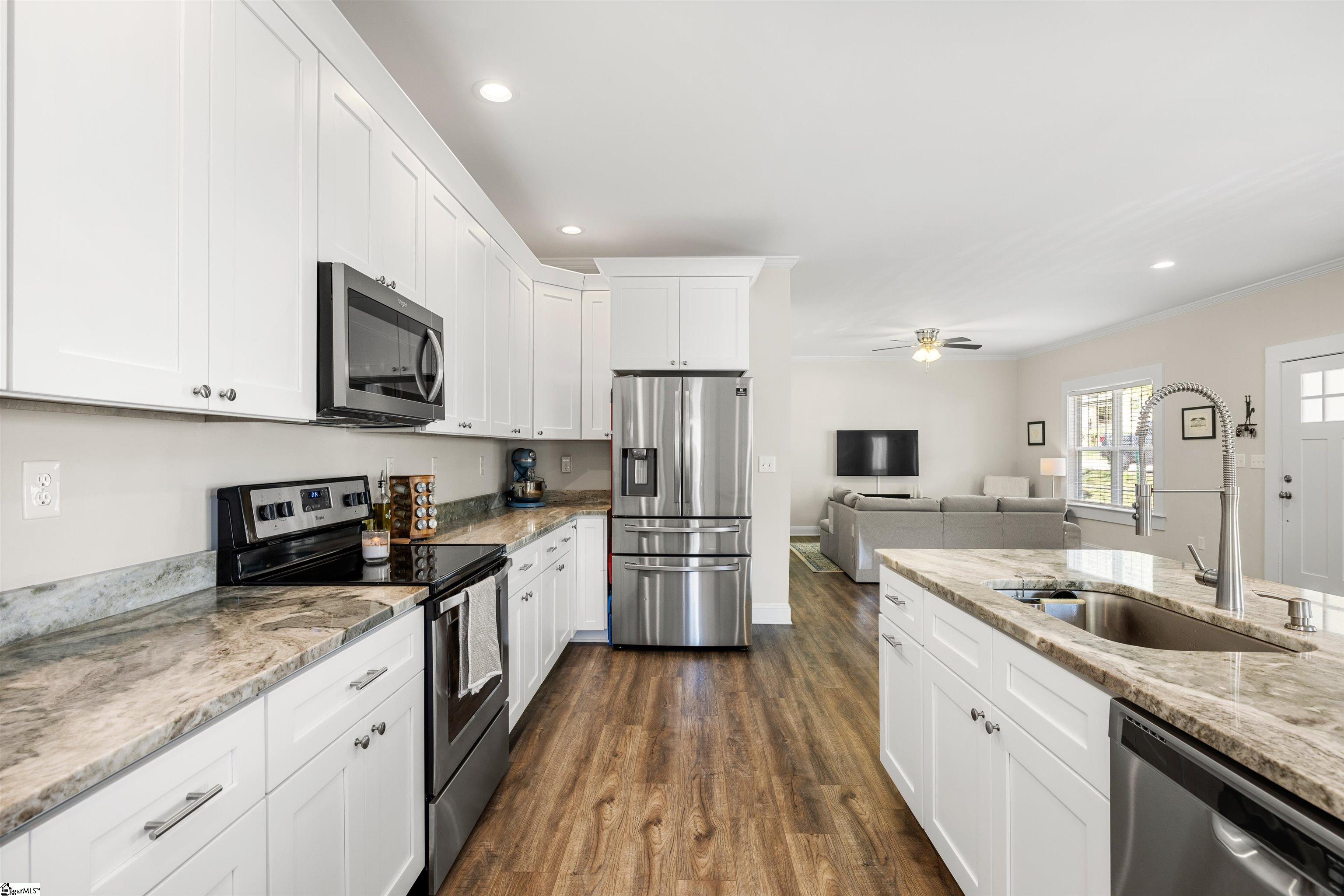 224 Maco Terrace Greenville, SC 29607 - Photo 13 of 32 Gallery Image 13
