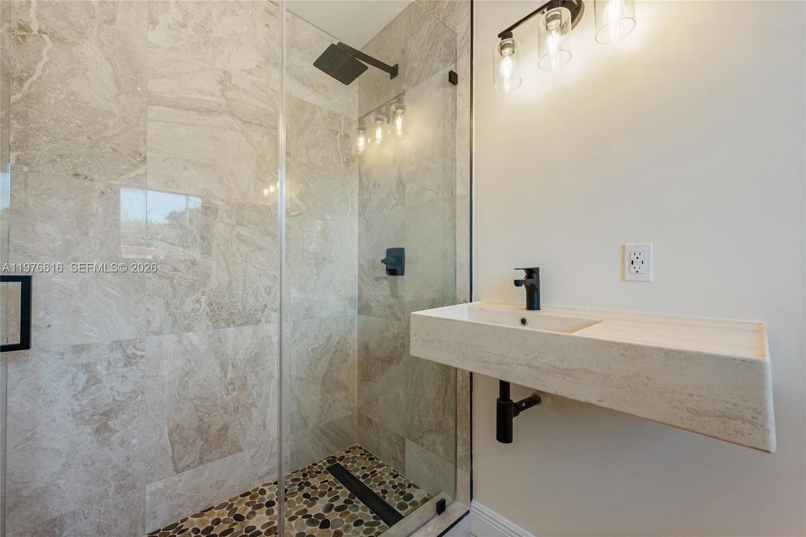 5135 Alton Road Miami Beach, FL 33140 - Photo 25 of 46