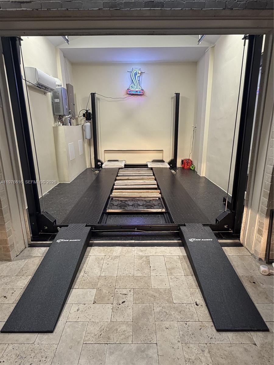 5135 Alton Road Miami Beach, FL 33140 - Photo 40 of 46