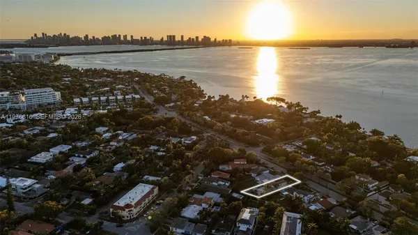 $3,150,000 | 5135 Alton Road, Miami Beach, FL 33140