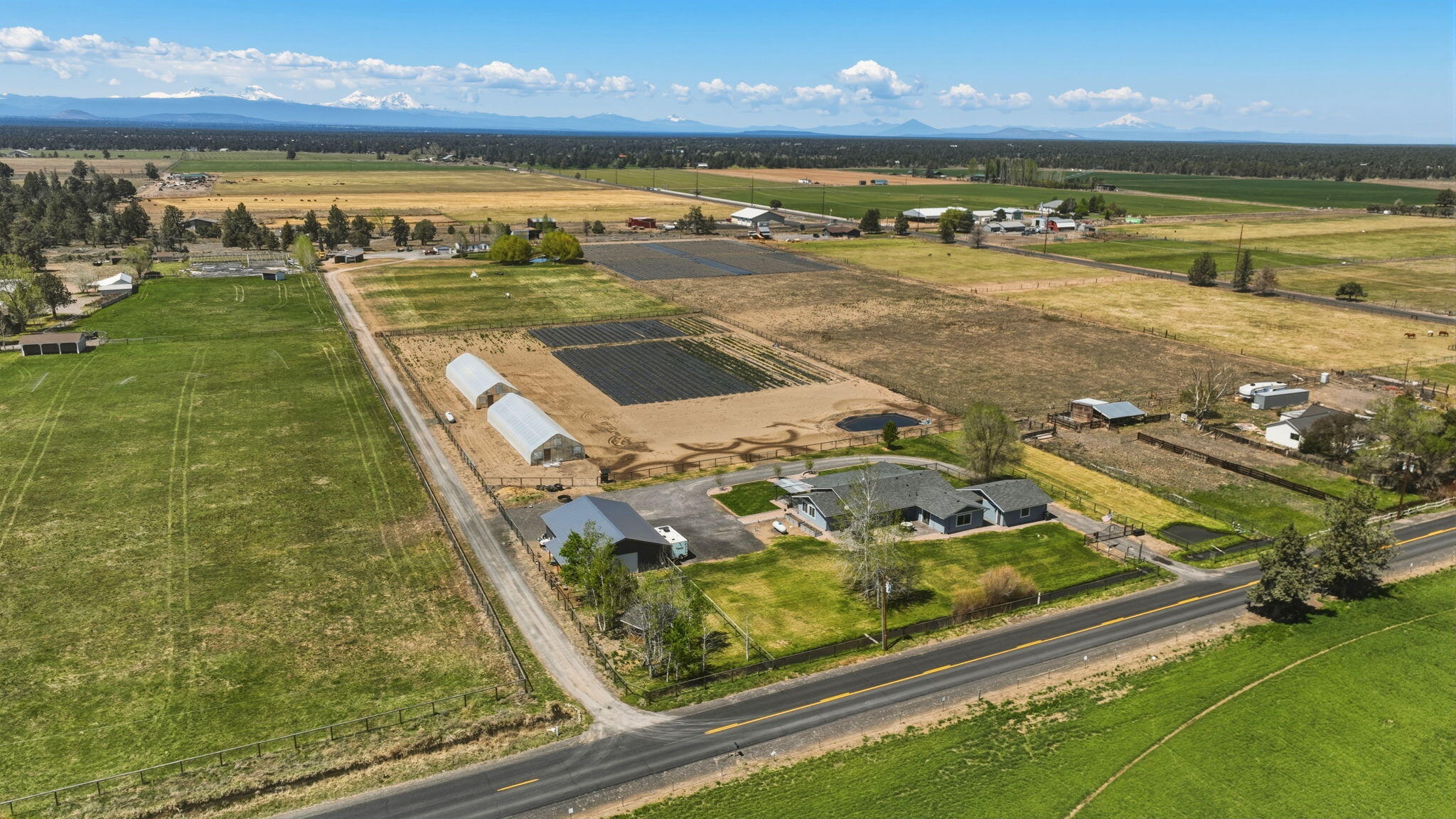 26345 Walker Road Bend, OR 97701 - Photo 64 of 98 60-web-or-mls-Riley_Visuals_002