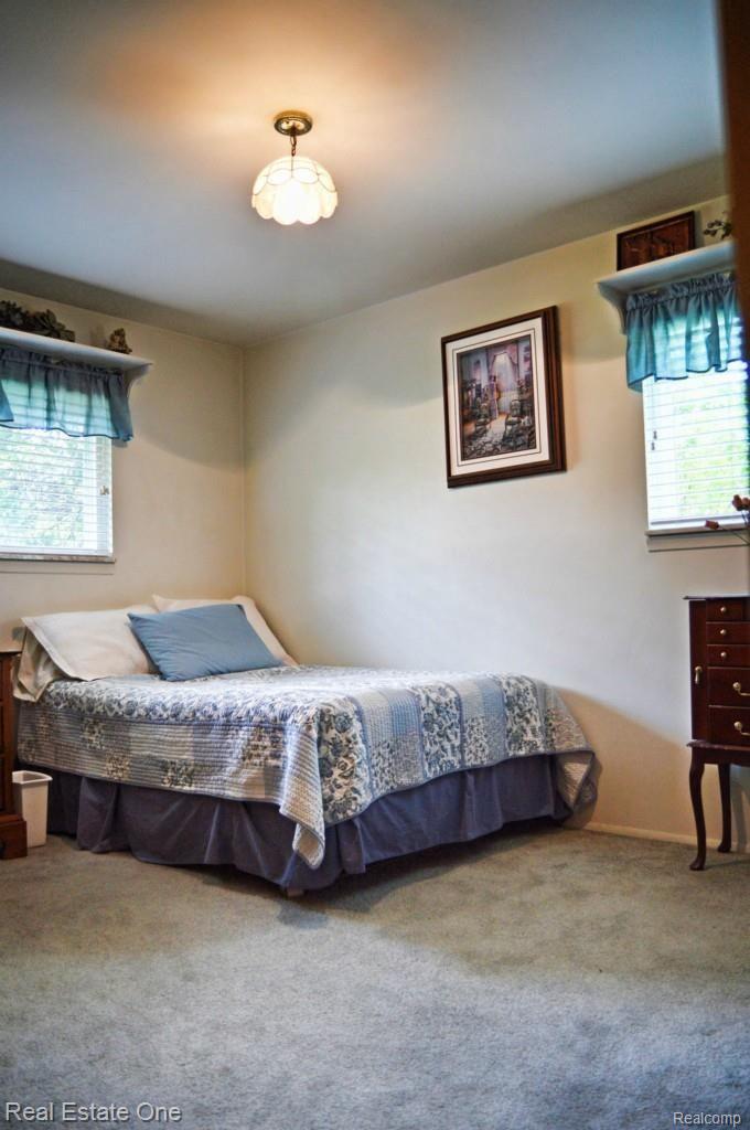 1928 Dawn Ridge Road Walled Lake, MI 48390 - Photo 13 of 19 12 BEDROOM.jpg