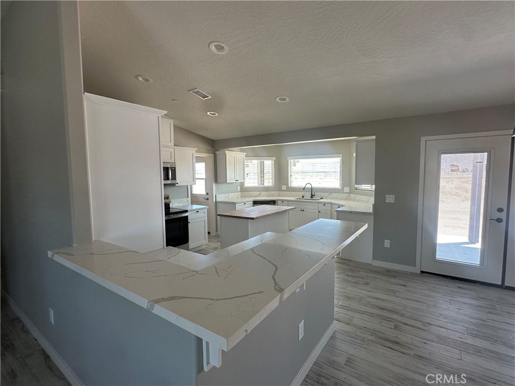 15009 Temecula Road Apple Valley, CA 92307 - Photo 13 of 64