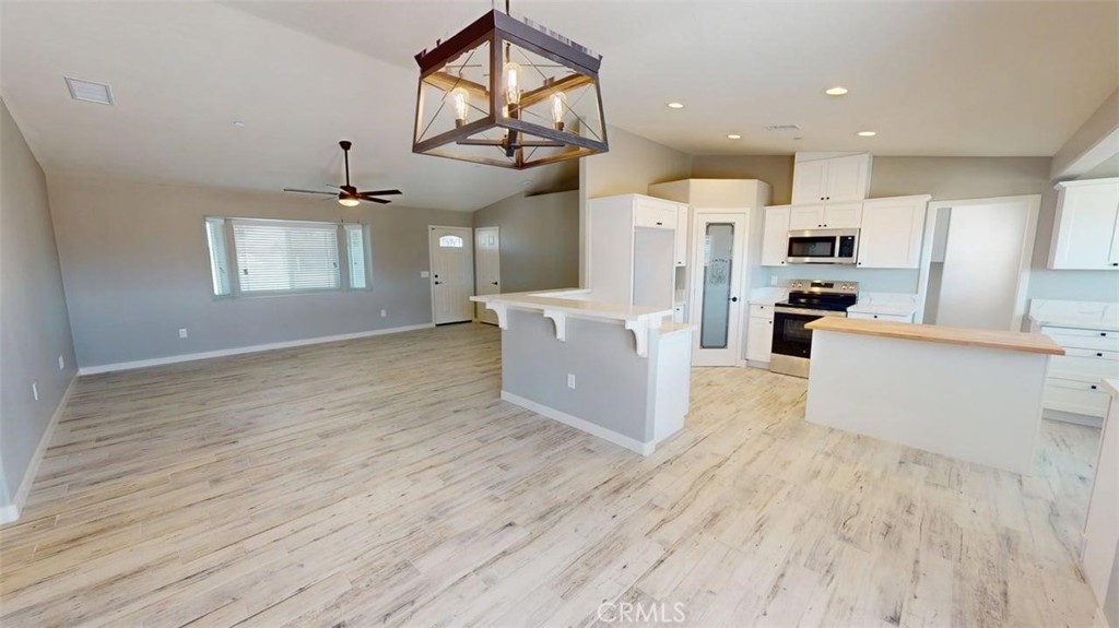 15009 Temecula Road Apple Valley, CA 92307 - Photo 34 of 64
