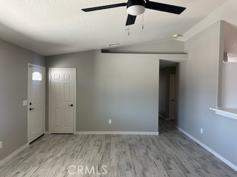 15009 Temecula Road Apple Valley, CA 92307 - Photo 4 of 64 Living Room