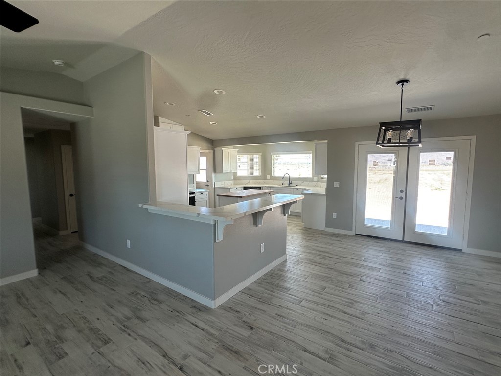 15009 Temecula Road Apple Valley, CA 92307 - Photo 9 of 64