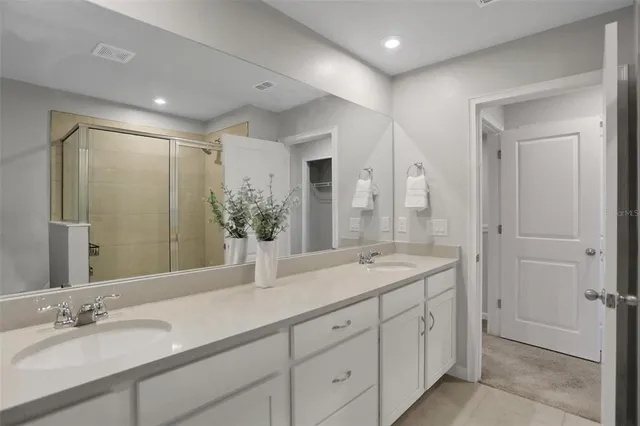 $348,500 | 5615 Brooklet Wds Drive, Wesley Chapel, FL 33545