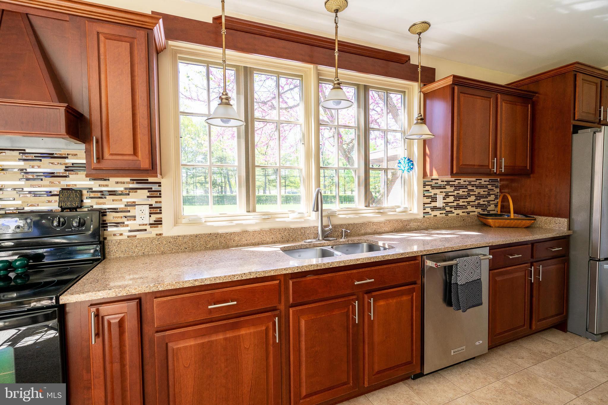 2236 Goose Valley Road Harrisburg, PA 17110 - Photo 13 of 36 Gallery Image 13