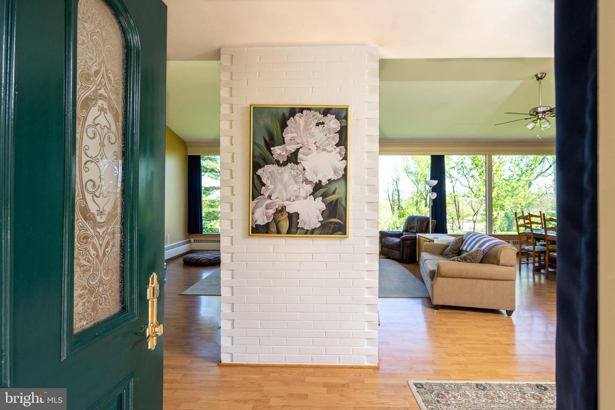 2236 Goose Valley Road Harrisburg, PA 17110 - Photo 7 of 36 Gallery Image 7