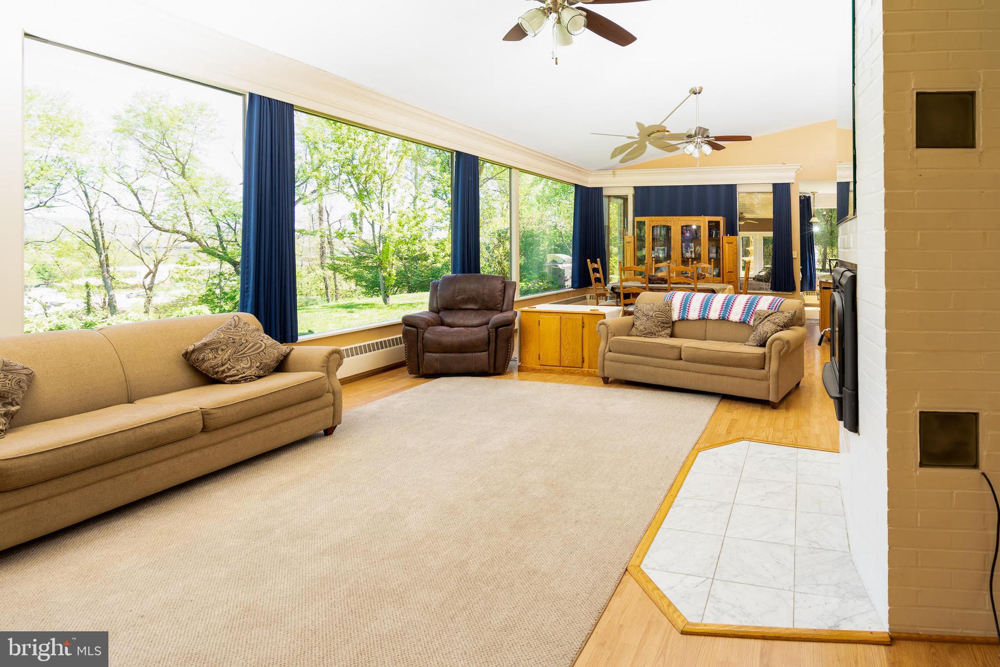2236 Goose Valley Road Harrisburg, PA 17110 - Photo 10 of 36 Gallery Image 10