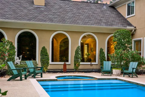 $2,999,999 | 79 North Gary Glen Circle, The Woodlands, TX 77382