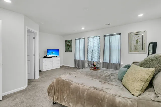 $305,000 | 493 Trotters Lane, Moncks Corner, SC 29461