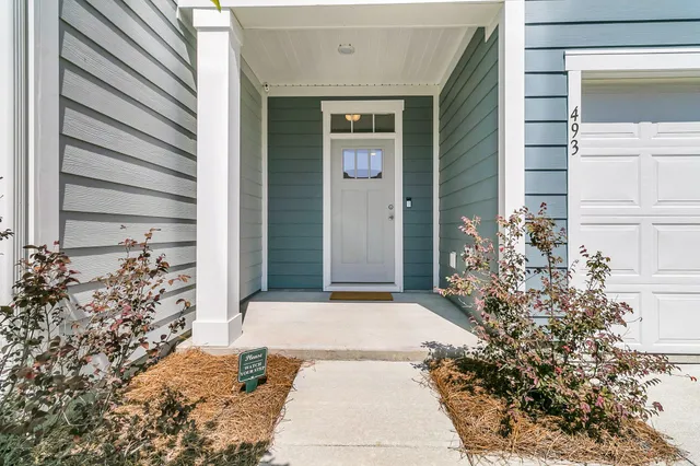 $305,000 | 493 Trotters Lane, Moncks Corner, SC 29461