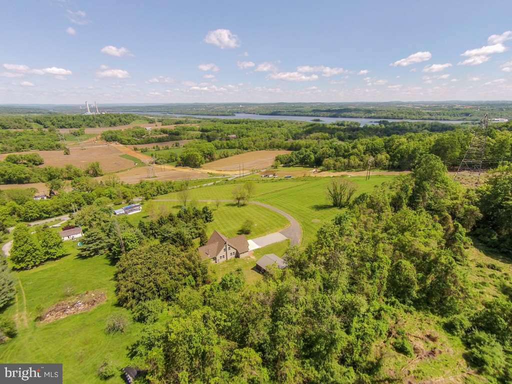 465 Saginaw Road Mount Wolf, PA 17347 - Photo 4 of 35 Gallery Image 4