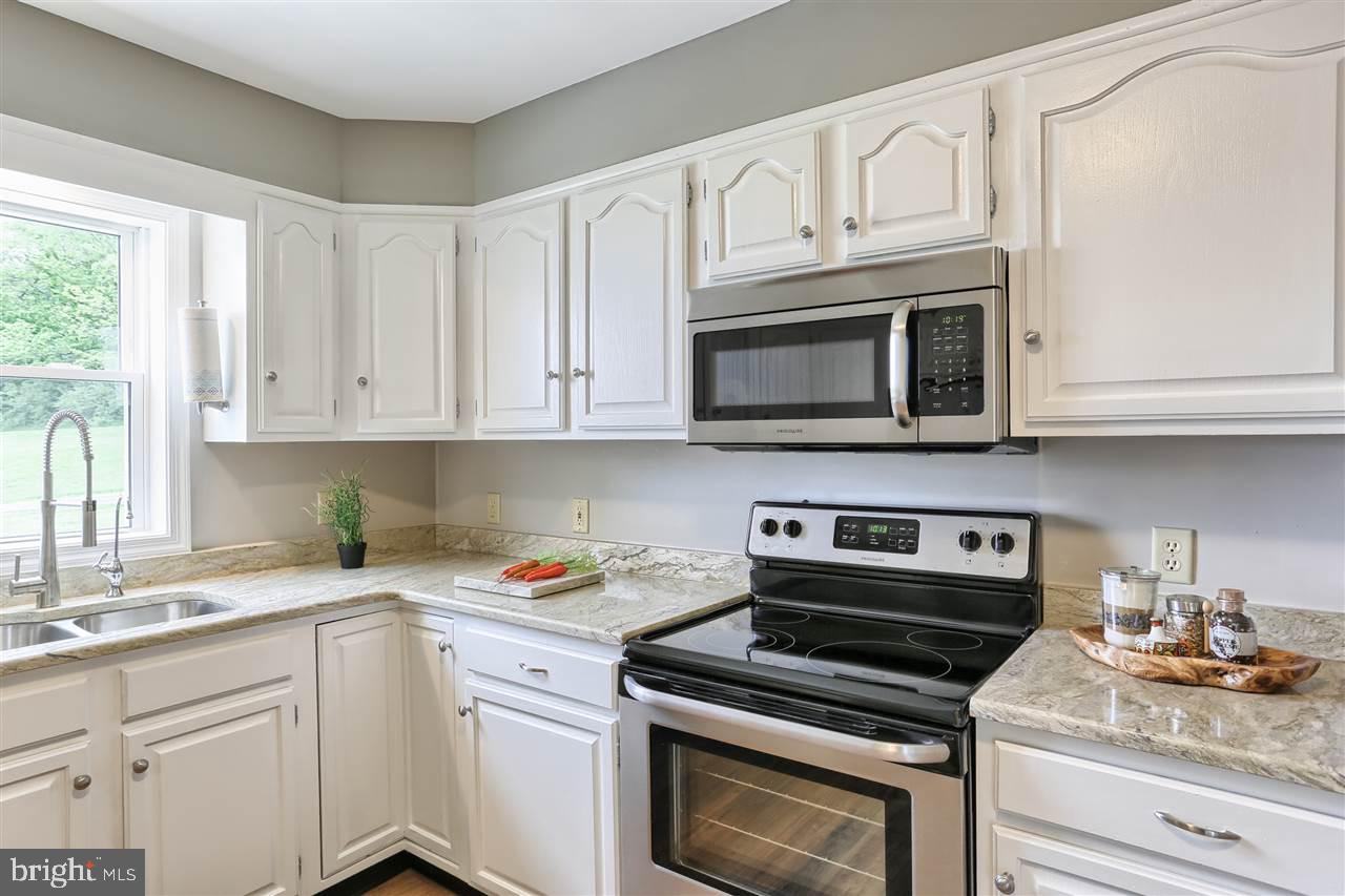 465 Saginaw Road Mount Wolf, PA 17347 - Photo 10 of 35 Gallery Image 10