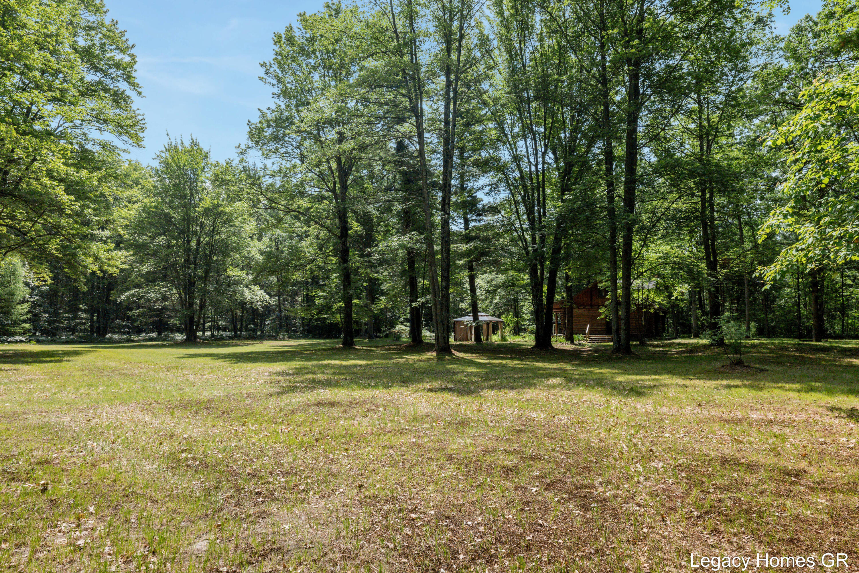 11332 Henderson Road Montague, MI 49437 - Photo 22 of 31 27_henderson 11332-25