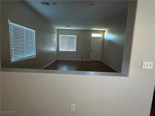 $2,250 | 2924 Covatta Court, North Las Vegas, NV 89086