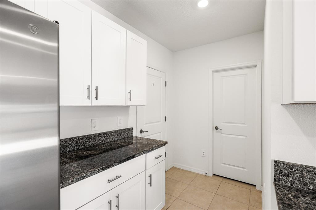2881 Silver Scallop Loop Wimauma, FL 33598 - Photo 13 of 40