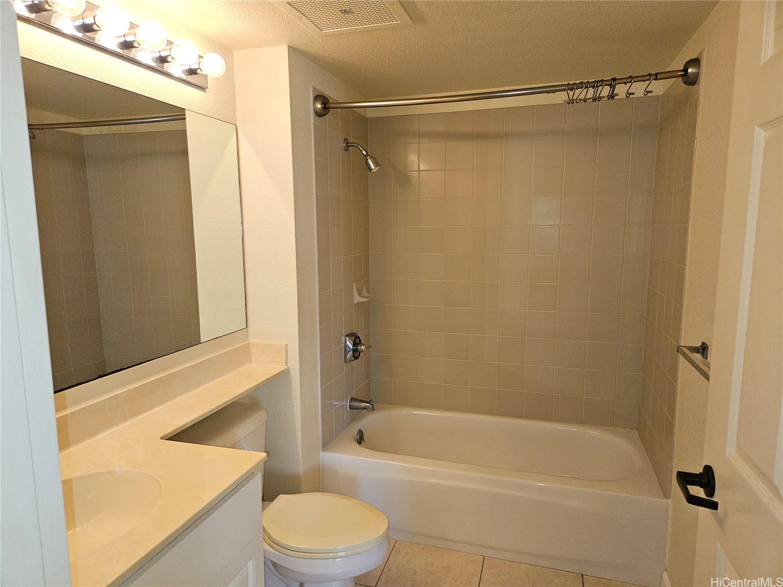 3075 Ala Poha Place, Unit 1703 Honolulu, HI 96818 - Photo 6 of 14