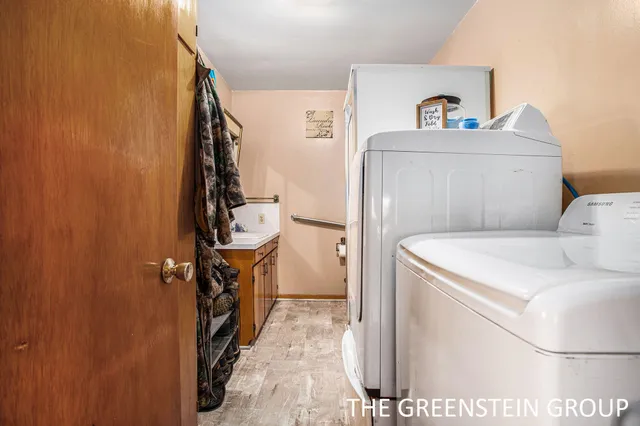 $265,000 | 1950 East Dowling Road, Hastings, MI 49058