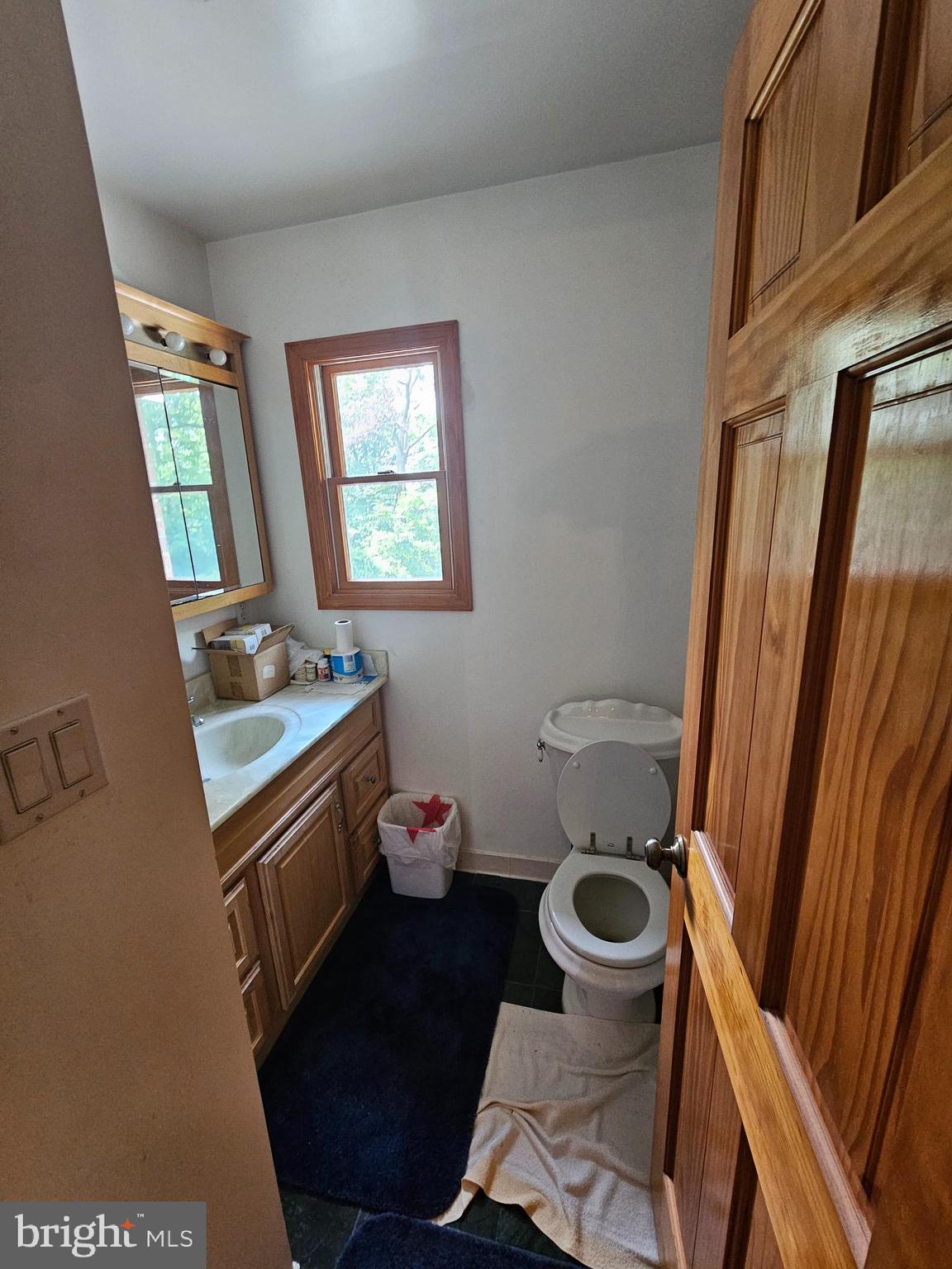 10406 Livingston Road Fort Washington, MD 20744 - Photo 13 of 19 Upstairs Full Bathroom