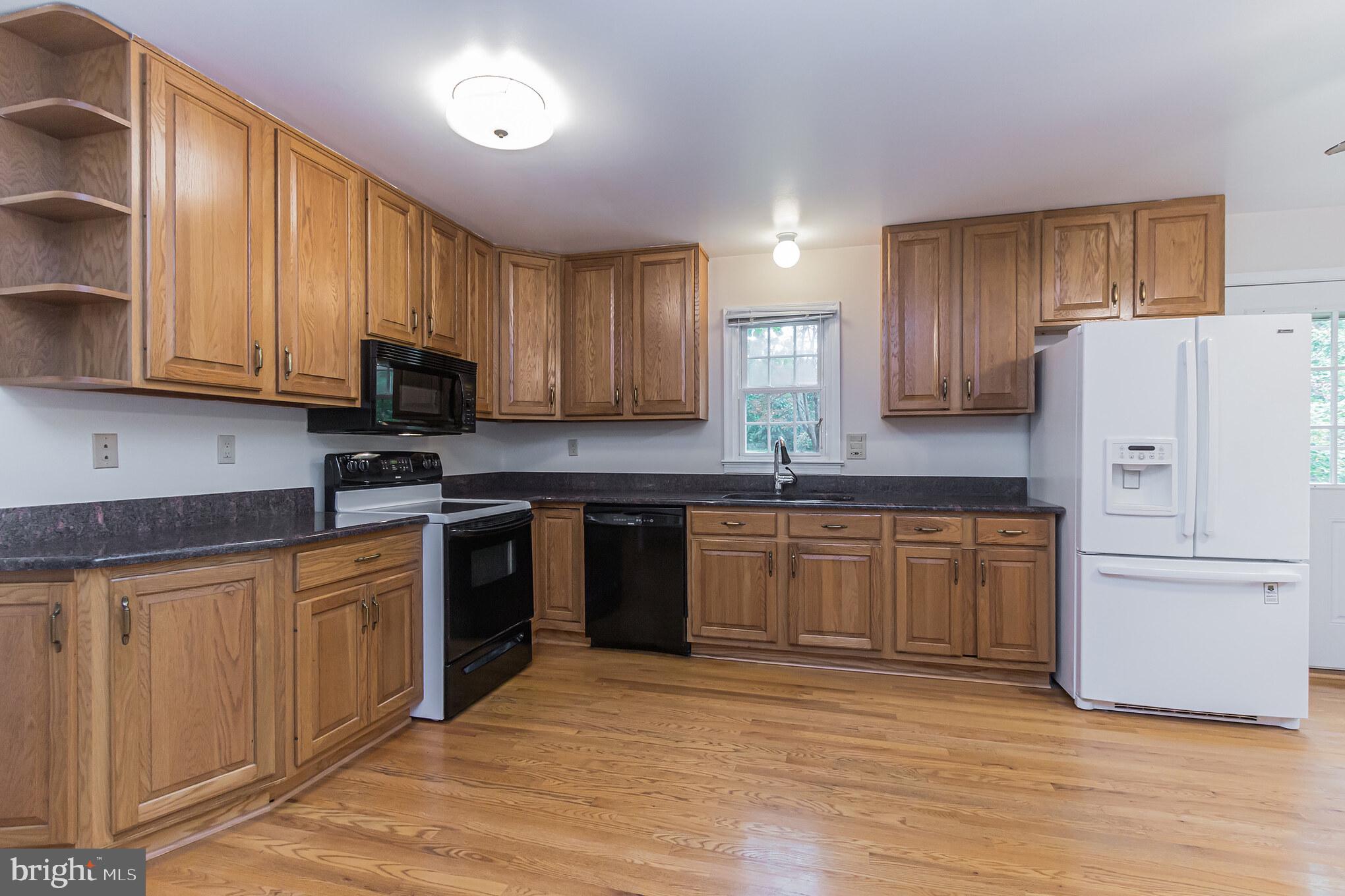 11003 Ring Road Reston, VA 20190 - Photo 7 of 30