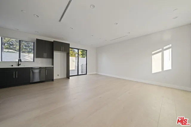 $1,299,000 | 17443 Valerio Street, Van Nuys, CA 91406