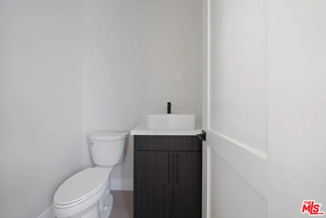 $1,299,000 | 17443 Valerio Street, Van Nuys, CA 91406