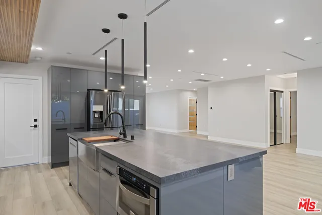 $1,299,000 | 17443 Valerio Street, Van Nuys, CA 91406