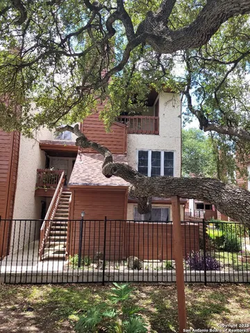 $1,000 | 10527 Perrin Beitel, Unit B202, San Antonio, TX 78217