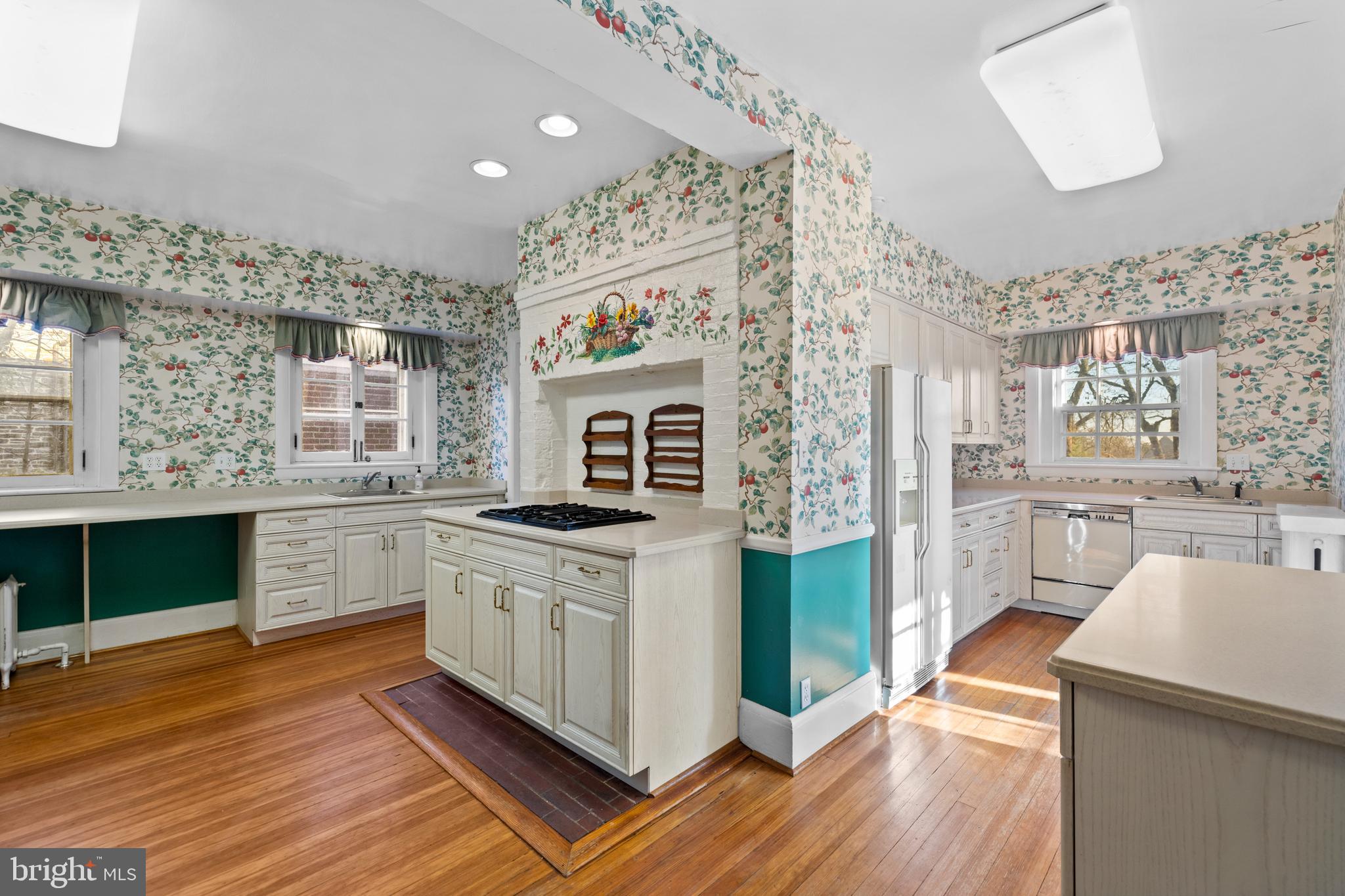 211 Wendover Road Baltimore, MD 21218 - Photo 17 of 70 Kitchen