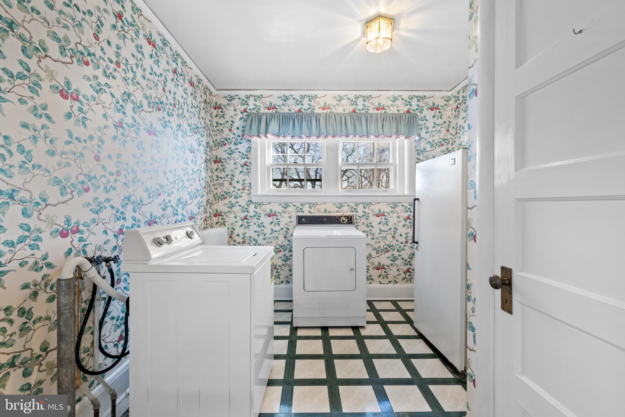 211 Wendover Road Baltimore, MD 21218 - Photo 19 of 70 Laundry Rm off Kitchen