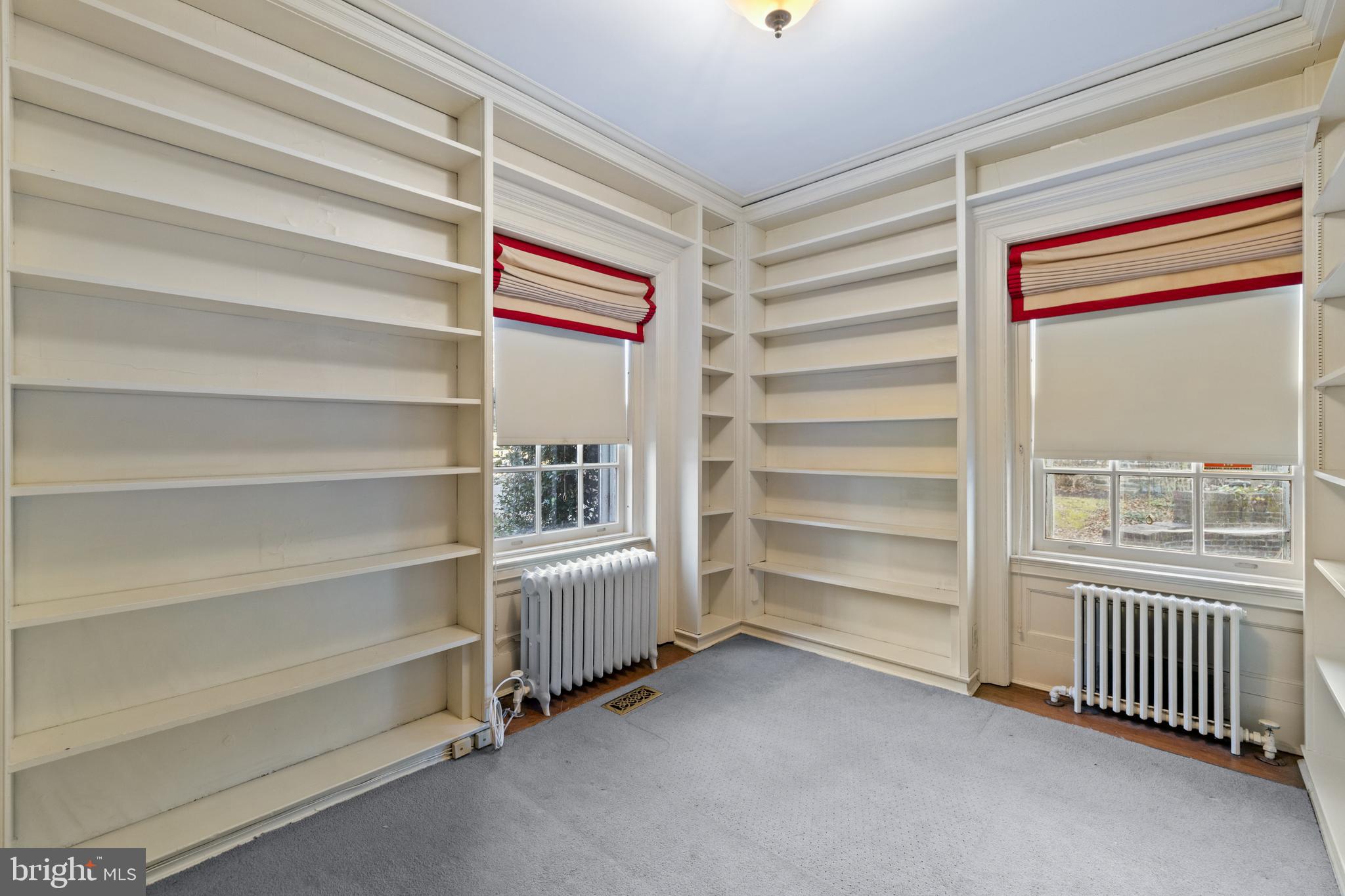 211 Wendover Road Baltimore, MD 21218 - Photo 29 of 70 First Floor Office