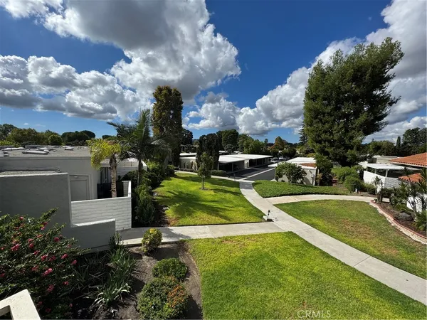 $2,500 | 2122 Ronda Granada, Unit P, Laguna Woods, CA 92637