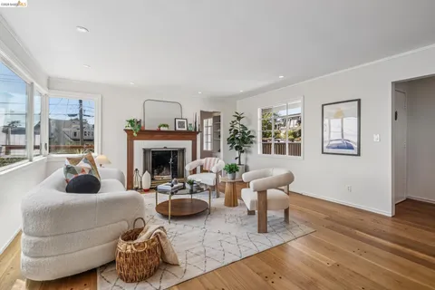 $1,499,000 | 708 Grizzly Peak Boulevard, Berkeley, CA 94708