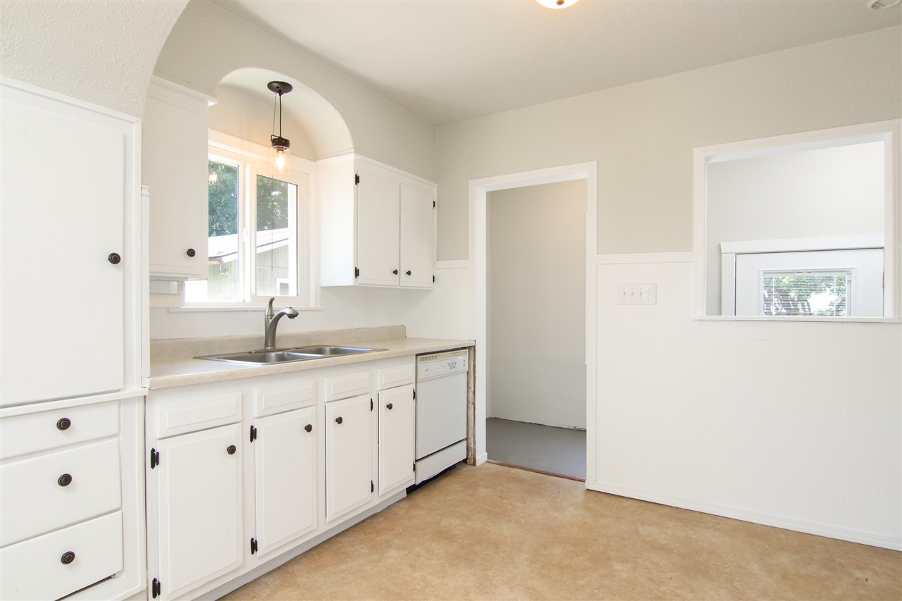 530 North Flora Road Spokane Valley, WA 99016 - Photo 8 of 20