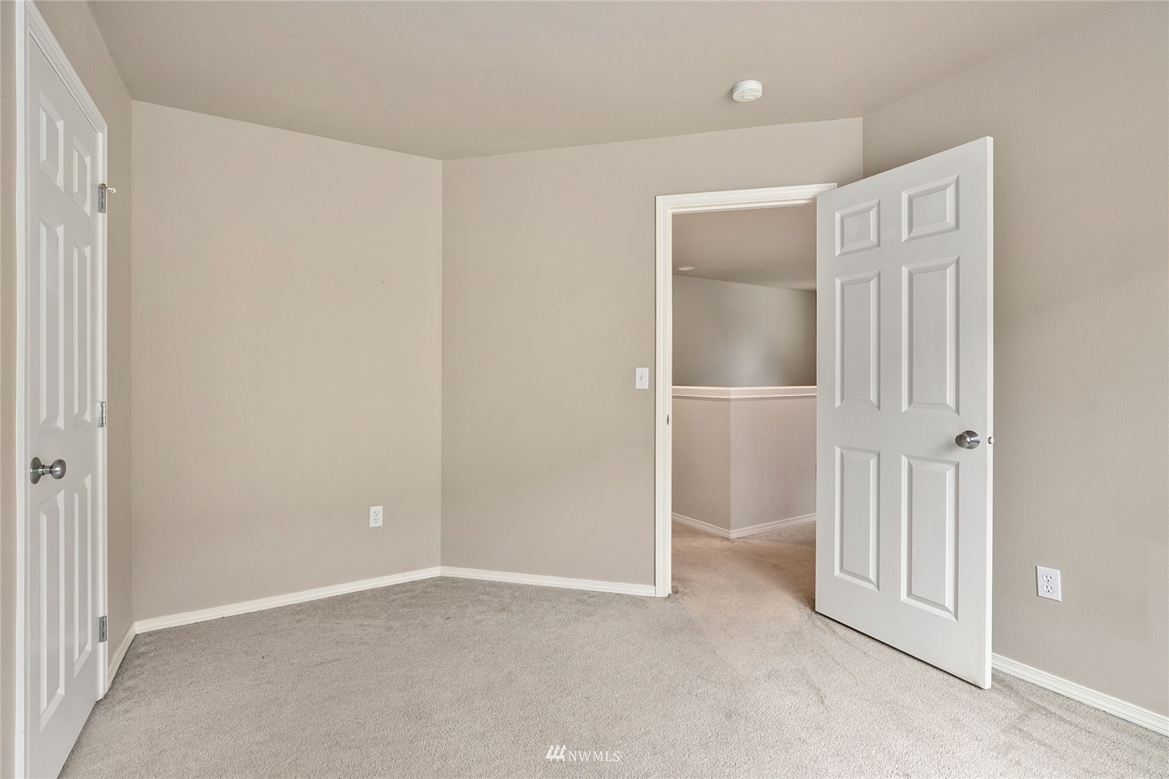 6924 Inlay Street Southeast Lacey, WA 98513 - Photo 14 of 20 a view of an empty room