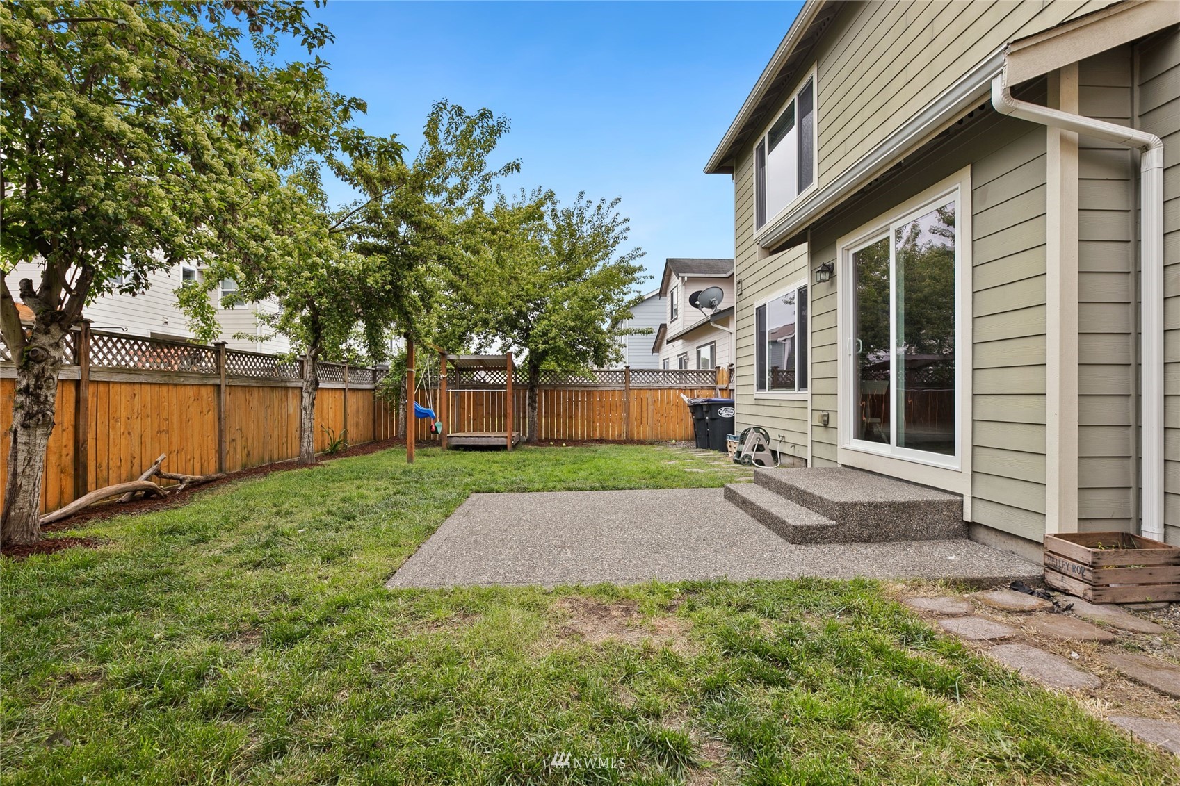 6924 Inlay Street Southeast Lacey, WA 98513 - Photo 18 of 20 a view of backyard with green space