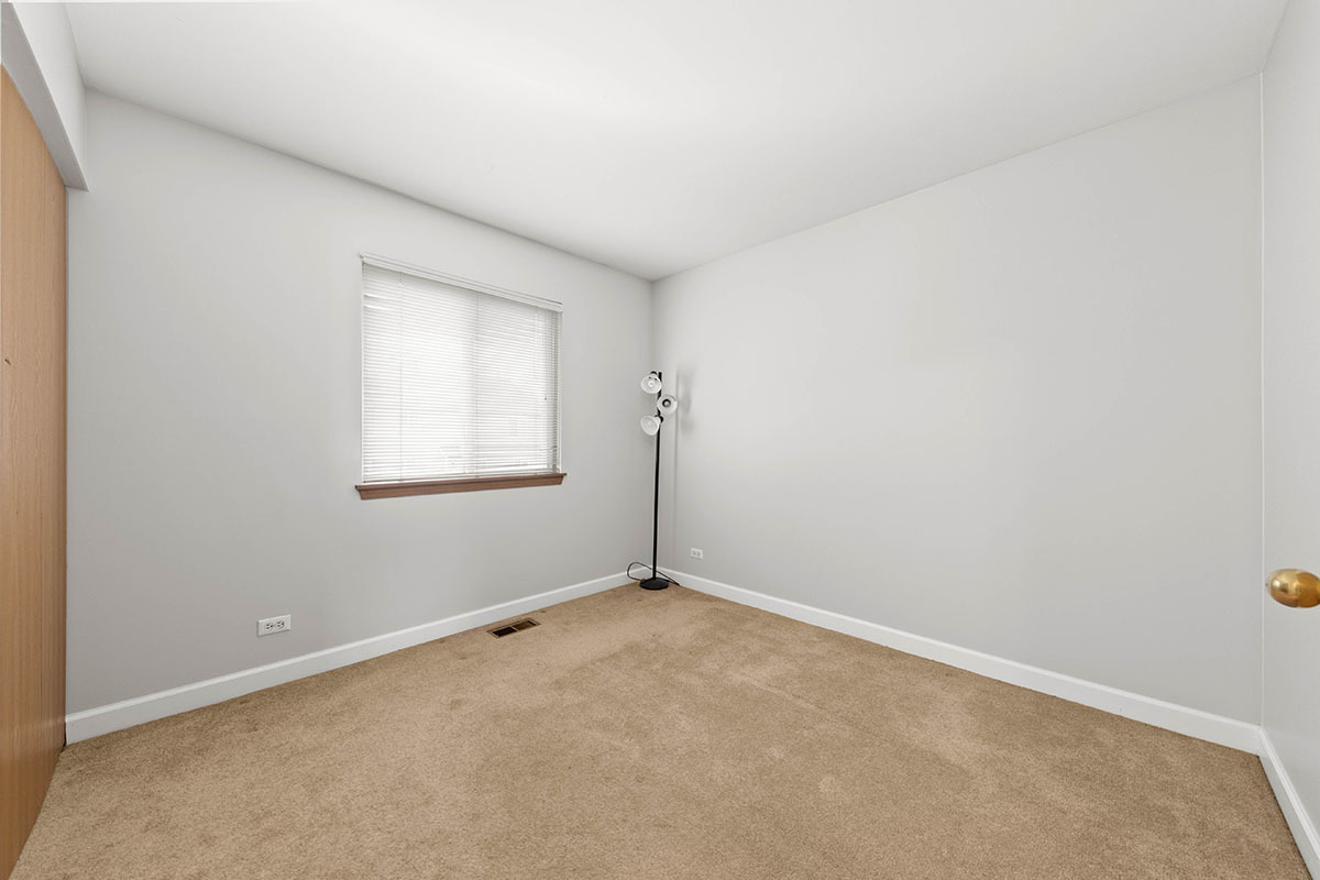 3202 Whitney Road Aurora, IL 60502 - Photo 17 of 28