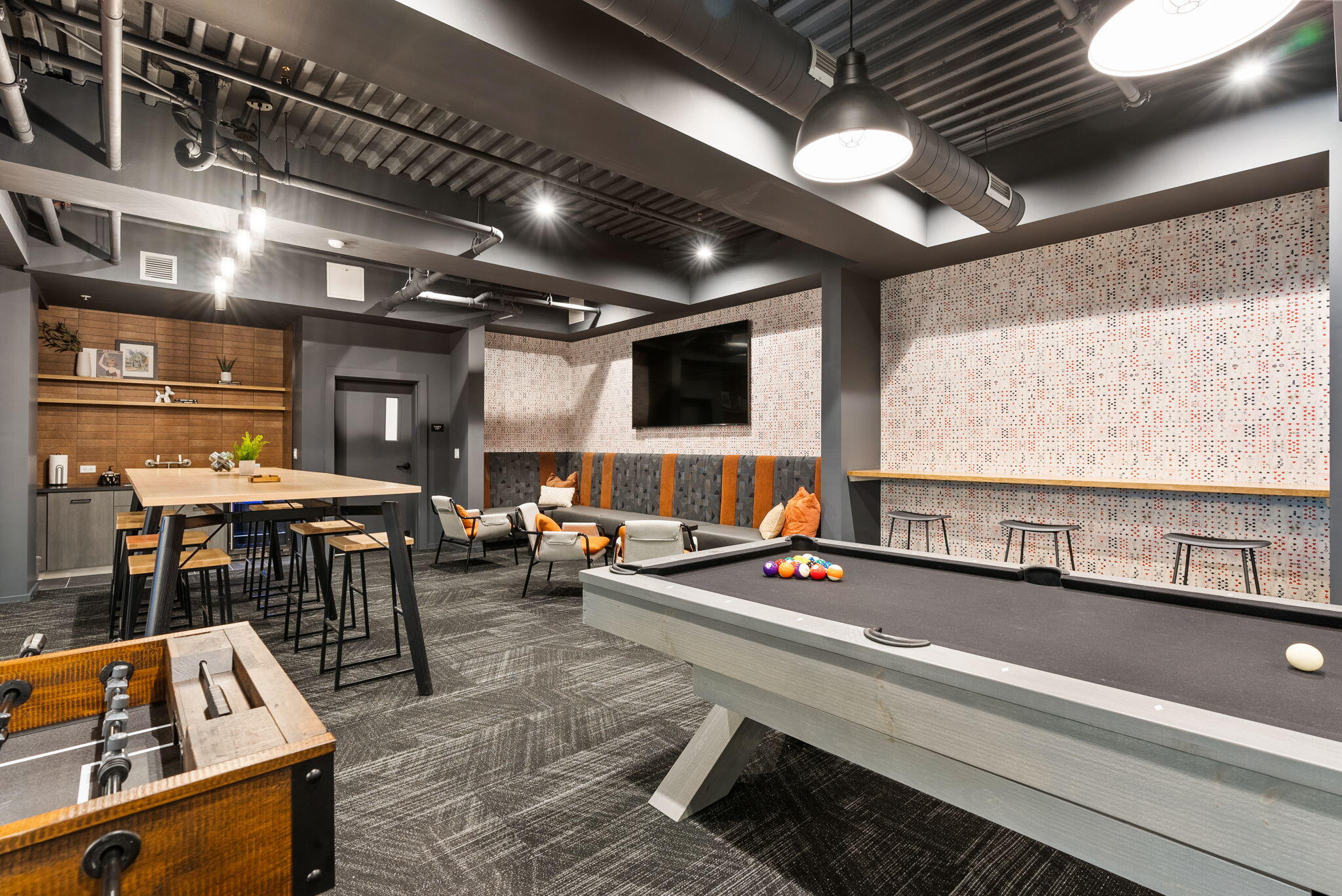 75 Chestnut Street, Unit 406 Portland, ME 04101 - Photo 26 of 45 Sports lounge
