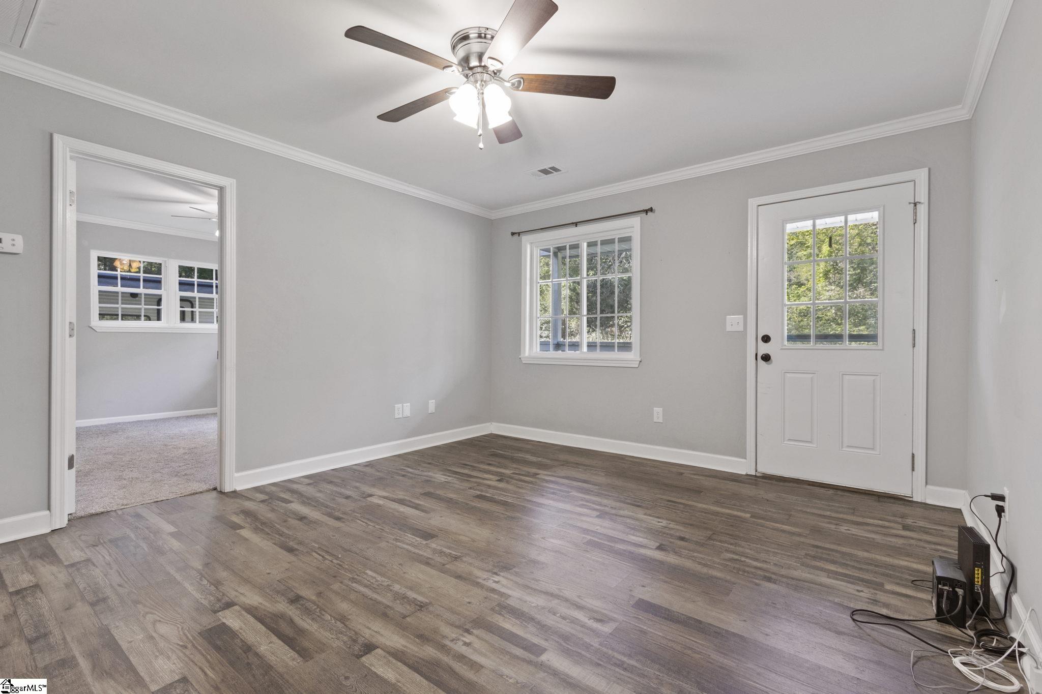 128 Geddy Road Gray Court, SC 29645 - Photo 2 of 25