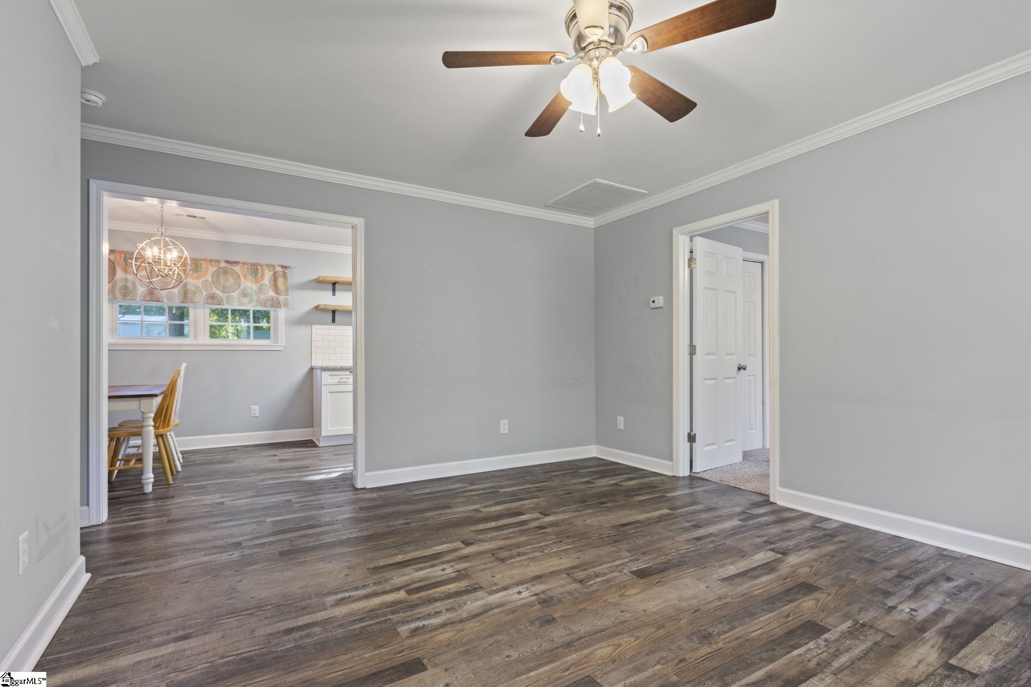 128 Geddy Road Gray Court, SC 29645 - Photo 3 of 25