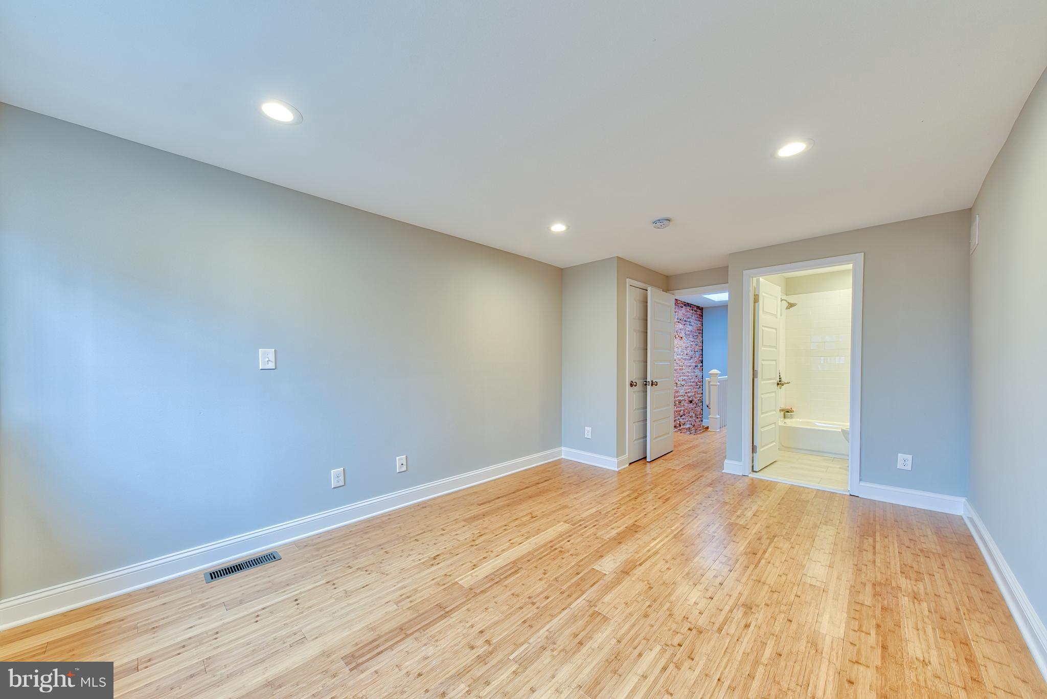 115 North Decker Avenue Baltimore, MD 21224 - Photo 20 of 30 a view of an empty room