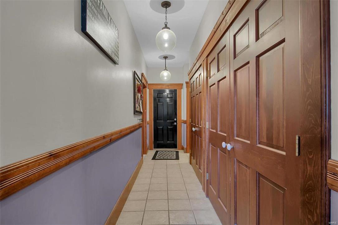 8200 Pin Oak Road Edwardsville, IL 62025 - Photo 2 of 56