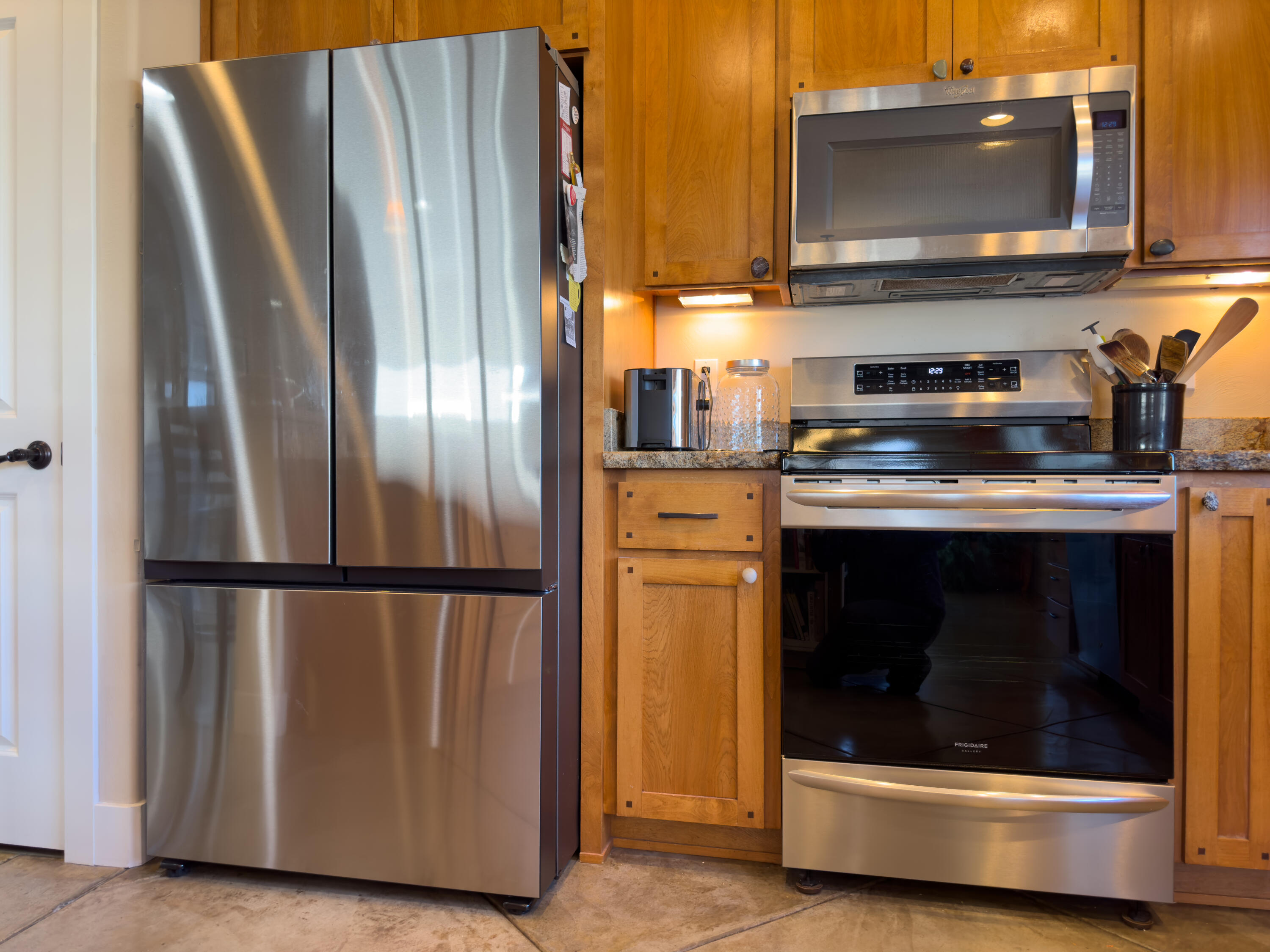 1101 Lithia Way Talent, OR 97540 - Photo 38 of 68 2024-01-30 12-27-29