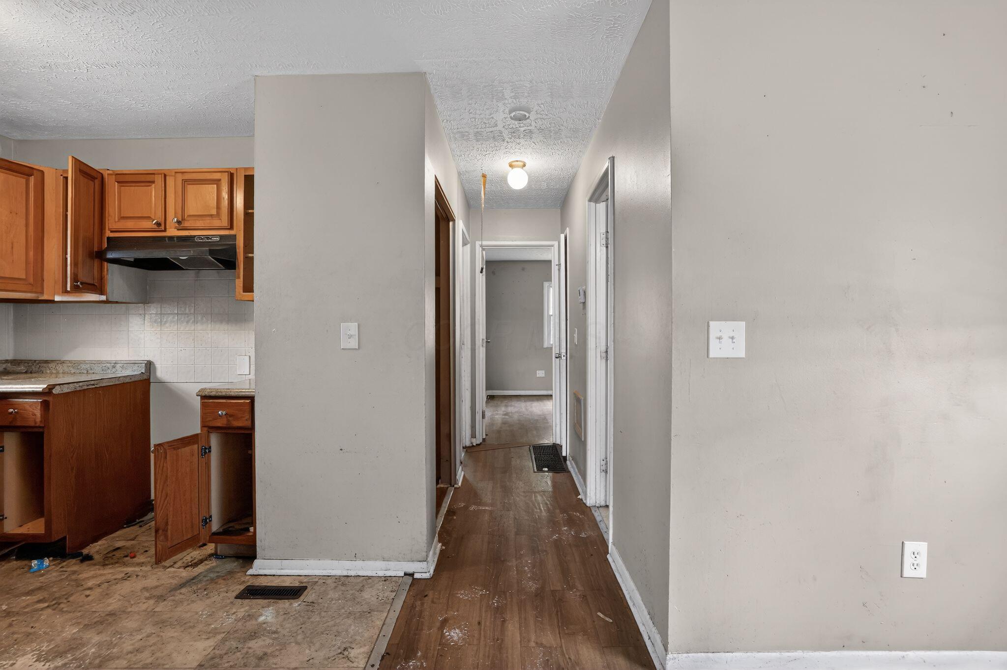 2672 Arcola Road Columbus, OH 43207 - Photo 31 of 45