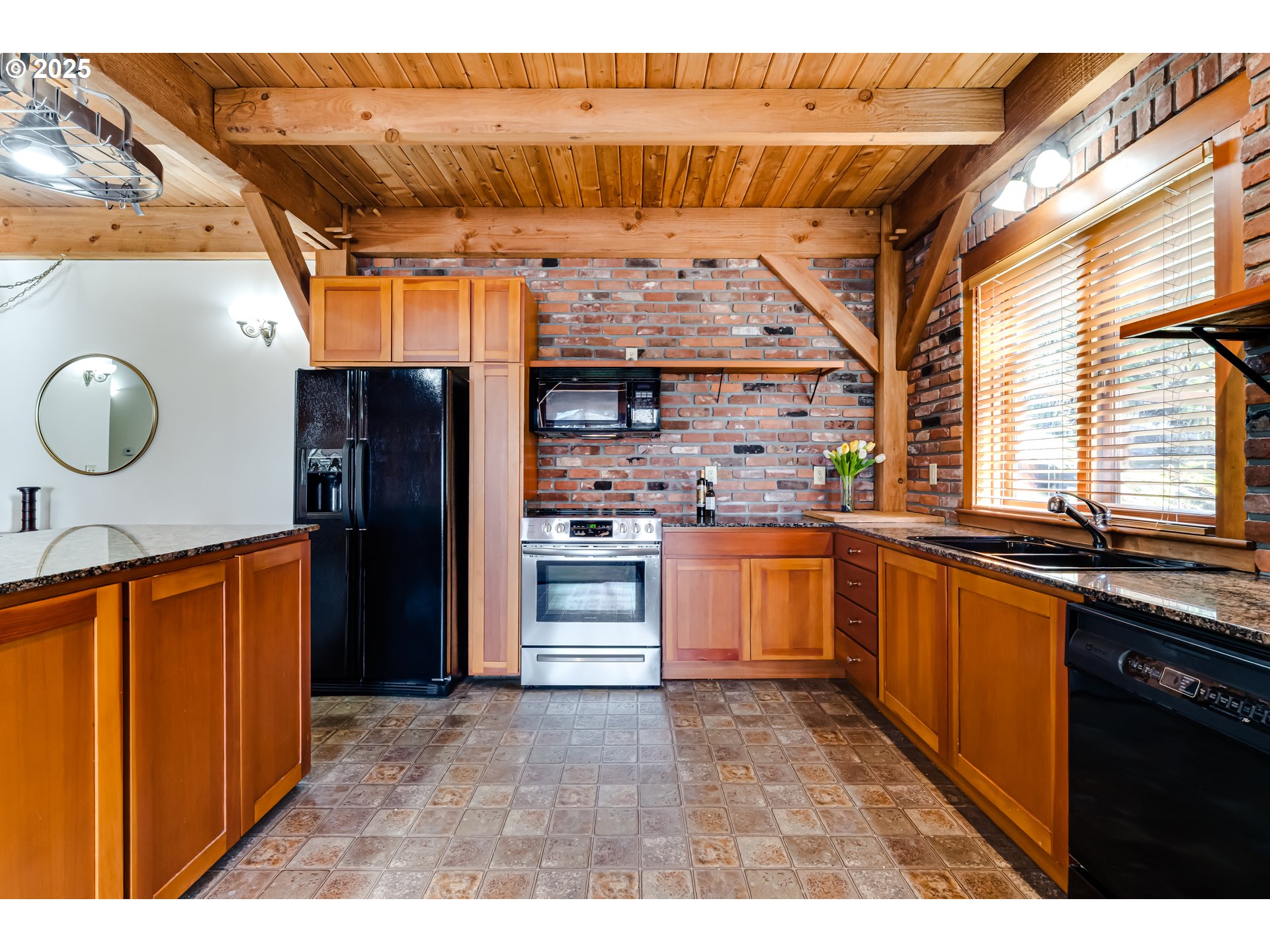 2225 Parkside Lane Eugene, OR 97403 - Photo 38 of 48 Separate Living Quarters