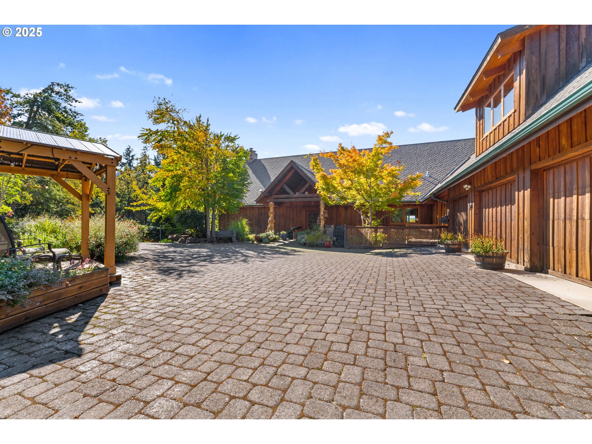 2225 Parkside Lane Eugene, OR 97403 - Photo 8 of 48