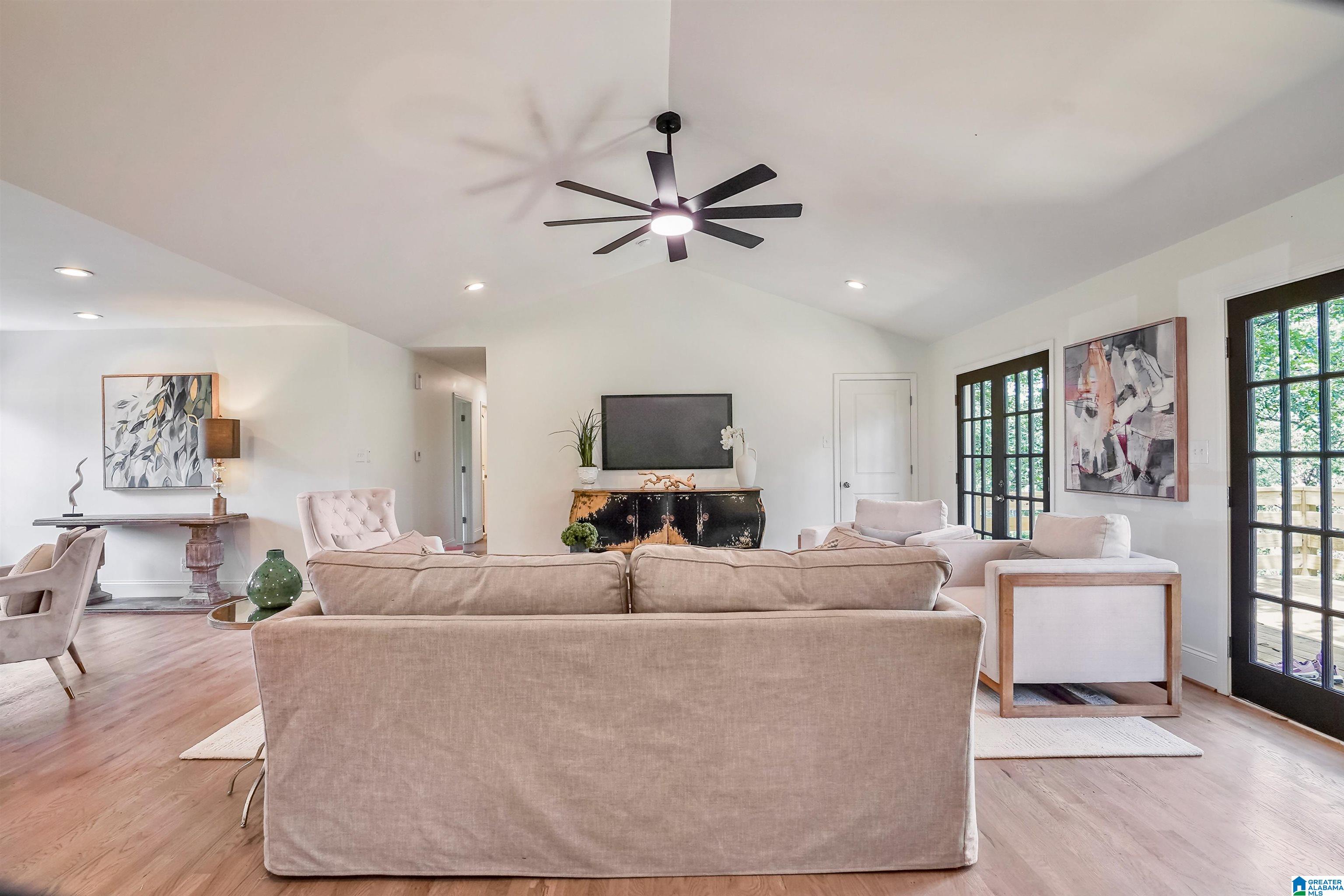125 Shades Crest Road Birmingham, AL 35226 - Photo 21 of 57