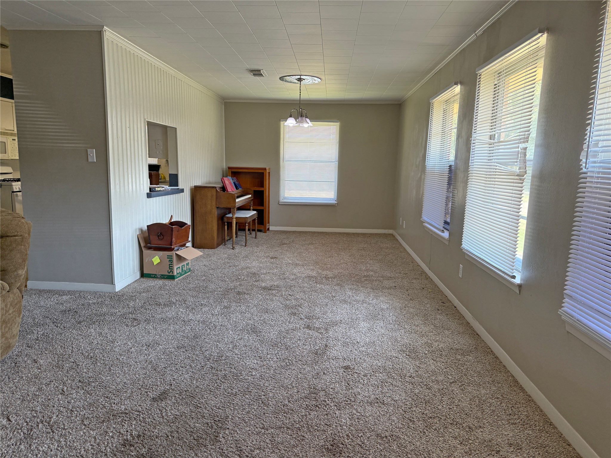 508 Rals Drive Onalaska, TX 77360 - Photo 15 of 42 Facing dining area from the front door.